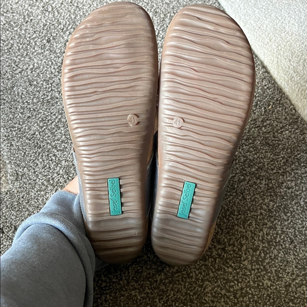 NWOT Josef Seibel Natalya Leather Thong Sandal - 41 - Picture 9 of 9
